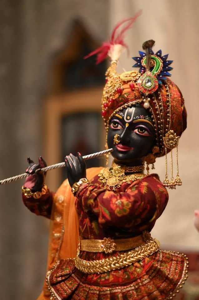 Beautiful Krishna Wallpaper HD Temple Statue